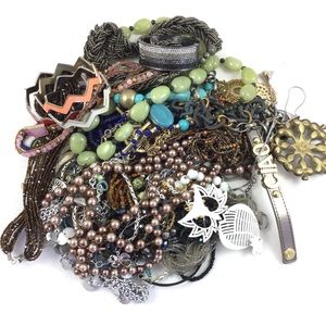 Costume Jewelry 4 lbs Lot Vintage Modern Wearable